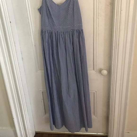 Maxi dress - Picture 2 of 4